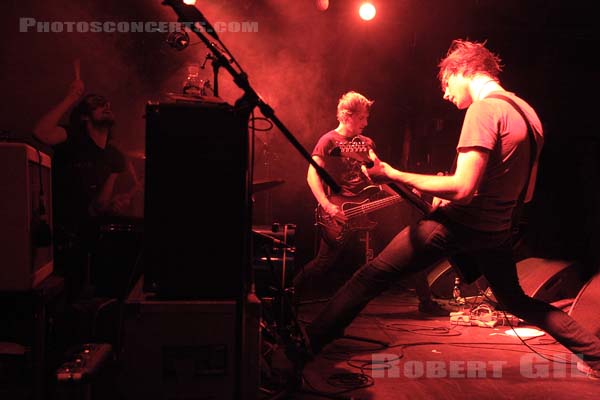 DINOSAUR PILE UP - 2009-04-16 - PARIS - La Maroquinerie - 